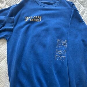 Blue Short Sleeve Tee with Graphic Design